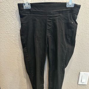 Old Navy Women’s Rockstar Mid- Rise Black Jeggings, size 8